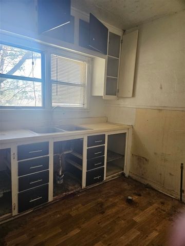 2601 SW A Ave, Lawton, OK 73505