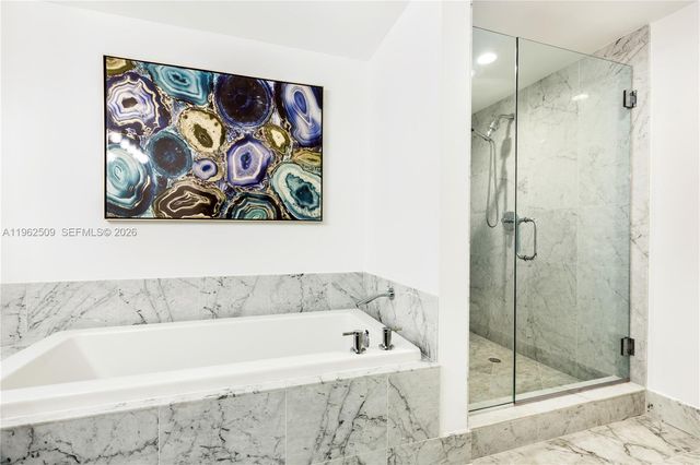 244 Biscayne Blvd 4604, Miami, FL 33132