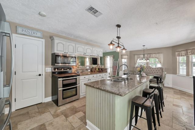 13685 Tommy Smith Road, Conroe, TX 77306