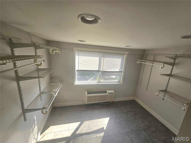 4634 Ray Avenue, St Louis, MO 63116