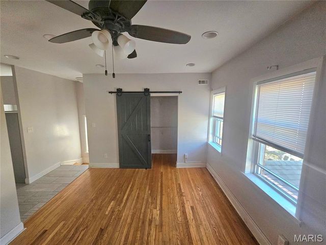 4634 Ray Avenue, St Louis, MO 63116