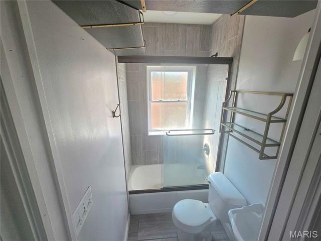 4634 Ray Avenue, St Louis, MO 63116