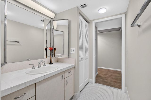 3030 Wolverton B, Boca Raton, FL 33434