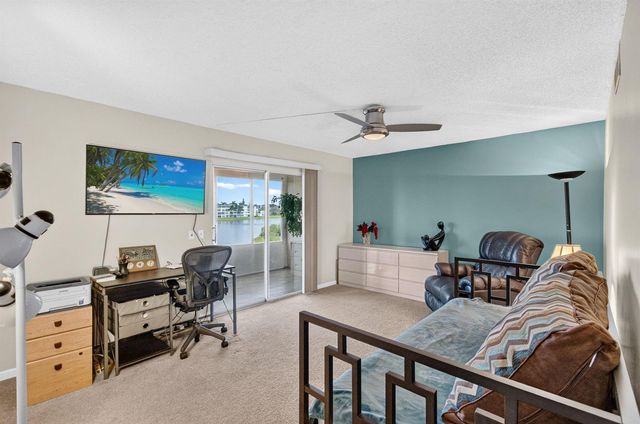 3030 Wolverton B, Boca Raton, FL 33434