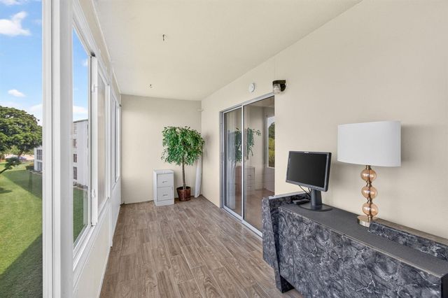 3030 Wolverton B, Boca Raton, FL 33434