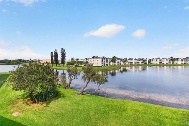 3030 Wolverton B, Boca Raton, FL 33434