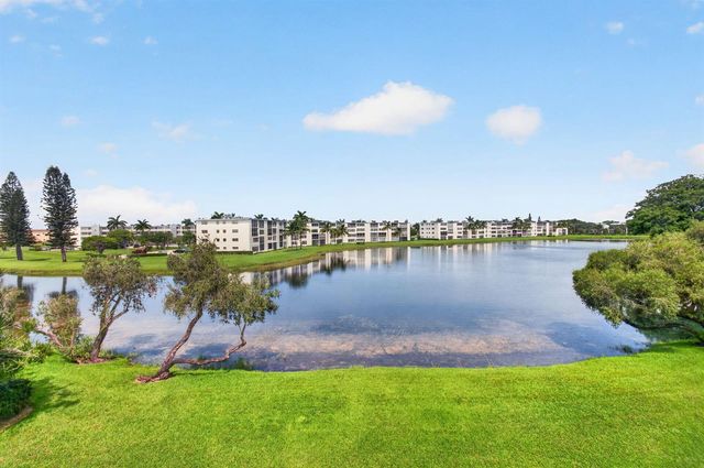 3030 Wolverton B, Boca Raton, FL 33434