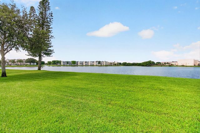 3030 Wolverton B, Boca Raton, FL 33434