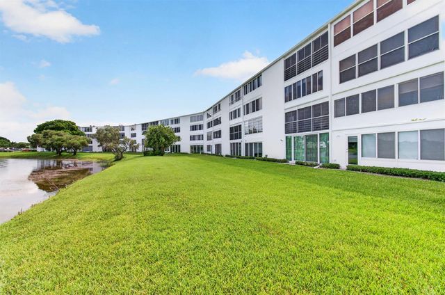 3030 Wolverton B, Boca Raton, FL 33434