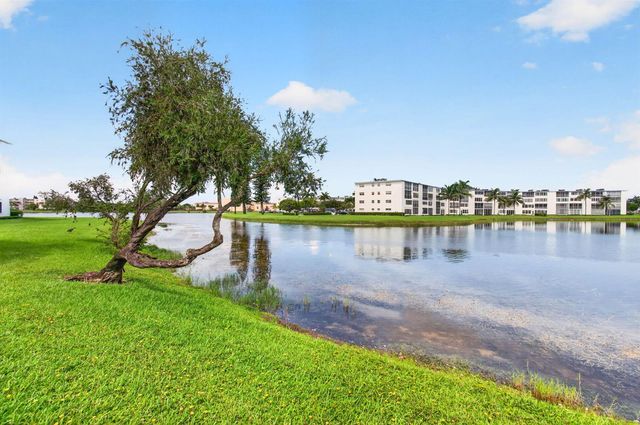 3030 Wolverton B, Boca Raton, FL 33434