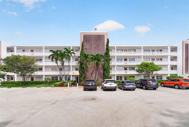 3030 Wolverton B, Boca Raton, FL 33434