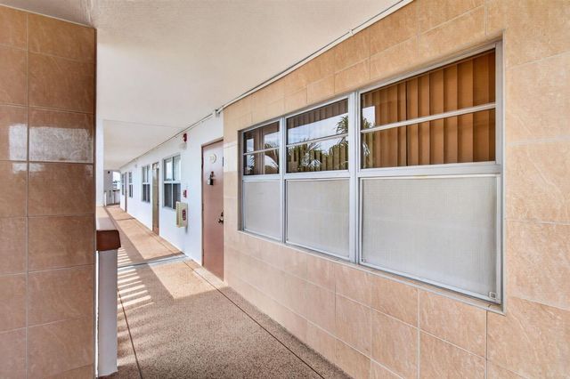 3030 Wolverton B, Boca Raton, FL 33434