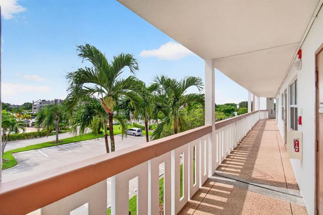 3030 Wolverton B, Boca Raton, FL 33434