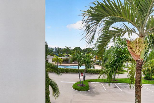 3030 Wolverton B, Boca Raton, FL 33434