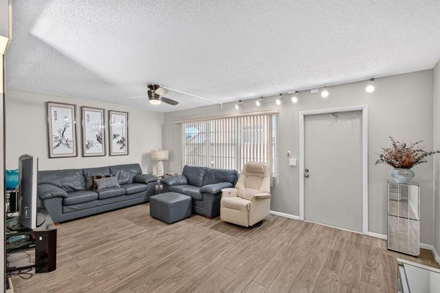 3030 Wolverton B, Boca Raton, FL 33434