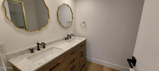 22 Van Dyke Street, Thousand Oaks, CA 91360