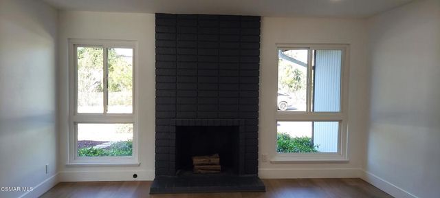 22 Van Dyke Street, Thousand Oaks, CA 91360