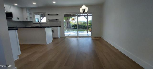 22 Van Dyke Street, Thousand Oaks, CA 91360