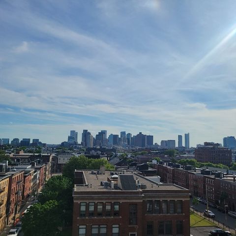 156 Porter St 224, Boston, MA 02128