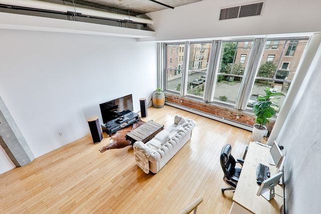 156 Porter St 224, Boston, MA 02128