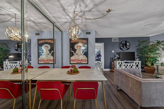 804 SE 7th Street SE 401, Deerfield Beach, FL 33441