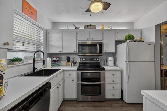 804 SE 7th Street SE 401, Deerfield Beach, FL 33441
