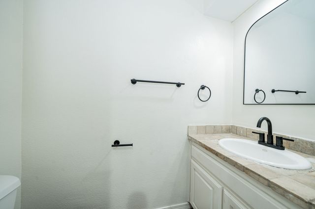 2811 Burlwood Drive, Dalworthington Gardens, TX 76016