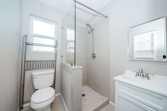 2811 Burlwood Drive, Dalworthington Gardens, TX 76016