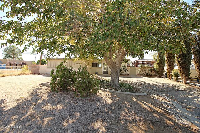2022 Elm Street, Rosamond, CA 93560