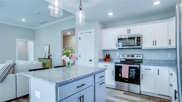 2783 Abby Woods Drive, Jeffersonville, IN 47130