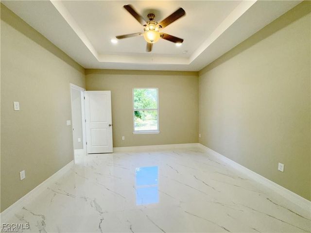 313 HERMOSA AVE, Lehigh Acres, FL 33974