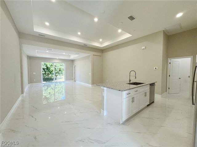 313 HERMOSA AVE, Lehigh Acres, FL 33974