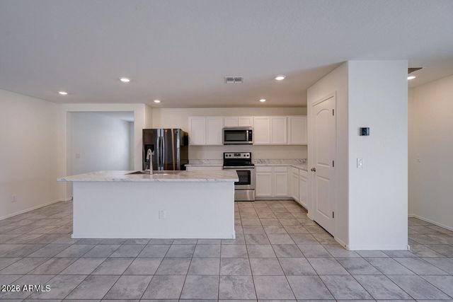 12645 W PALMAIRE Avenue, Glendale, AZ 85307