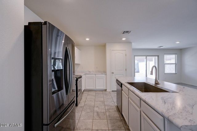 12645 W PALMAIRE Avenue, Glendale, AZ 85307