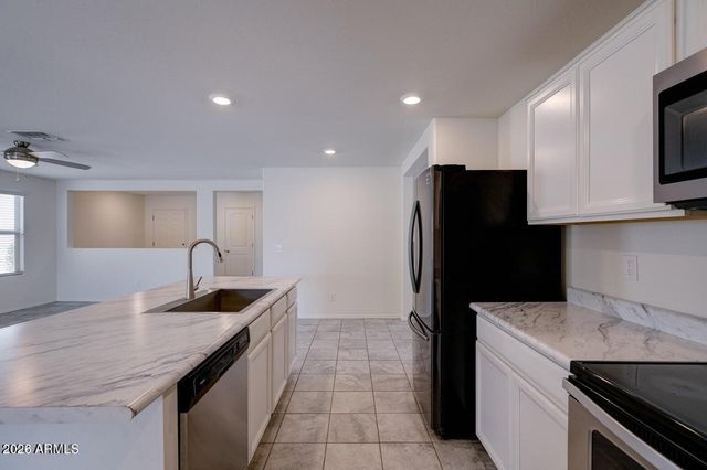 12645 W PALMAIRE Avenue, Glendale, AZ 85307