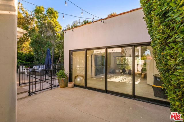 967 Wellesley Avenue, Los Angeles, CA 90049