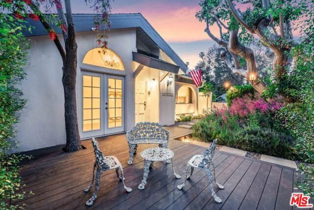 967 Wellesley Avenue, Los Angeles, CA 90049