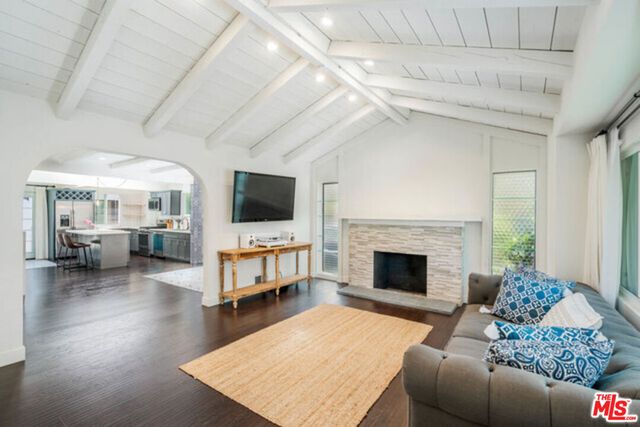 967 Wellesley Avenue, Los Angeles, CA 90049