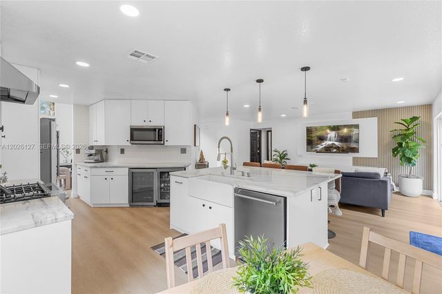17027 NW 19th St, Pembroke Pines, FL 33028