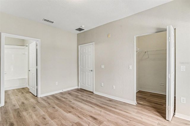2586 GRAND CENTRAL PARKWAY 9, Orlando, FL 32839