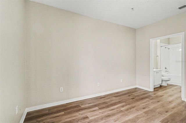 2586 GRAND CENTRAL PARKWAY 9, Orlando, FL 32839