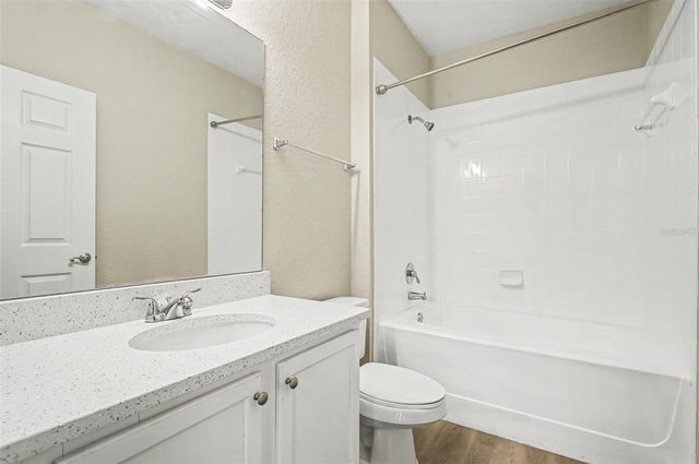 2586 GRAND CENTRAL PARKWAY 9, Orlando, FL 32839