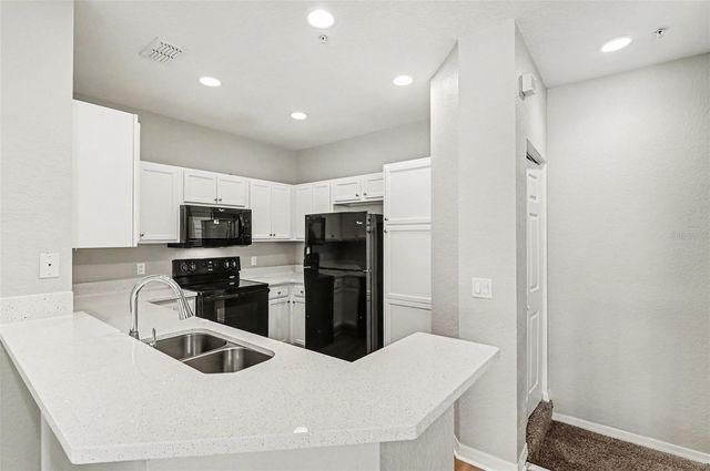 2586 GRAND CENTRAL PARKWAY 9, Orlando, FL 32839
