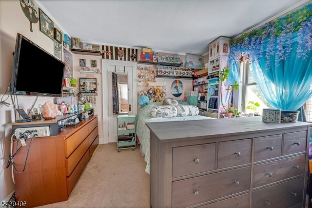 541 Page Ave, Lyndhurst Twp., NJ 07071