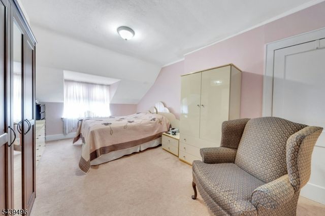 541 Page Ave, Lyndhurst Twp., NJ 07071