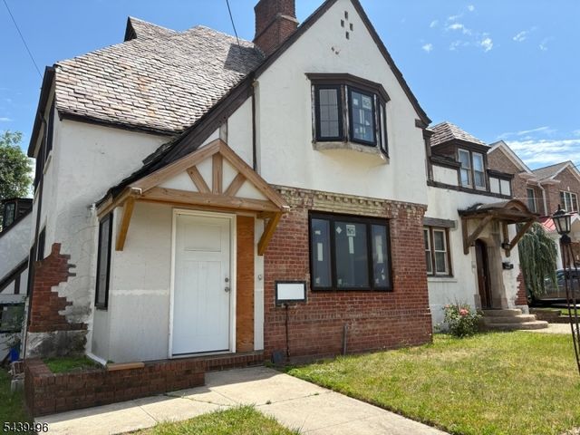 541 Page Ave, Lyndhurst Twp., NJ 07071