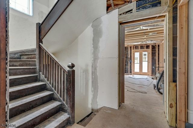 541 Page Ave, Lyndhurst Twp., NJ 07071