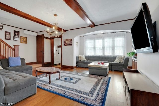 541 Page Ave, Lyndhurst Twp., NJ 07071