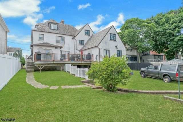 541 Page Ave, Lyndhurst Twp., NJ 07071