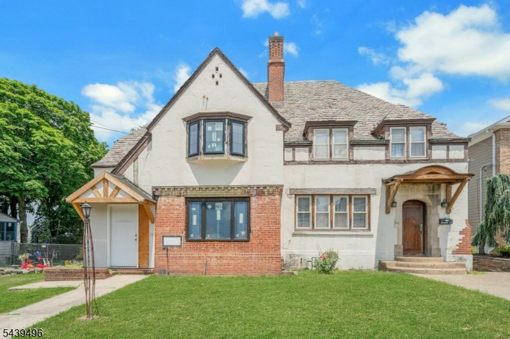 541 Page Ave, Lyndhurst Twp., NJ 07071